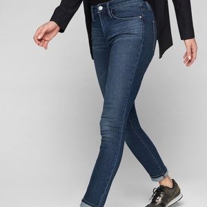 Athleta Sculptek Denim size 0 (aka 4)